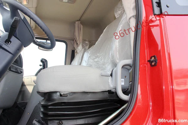 Dongfeng Commercial Vehicle Tianjin Medium Truck 180hp 4X2(6 wheels) 6.75m Semi-row Flatbed Cargo Truck Chassis Cab (3) | 86Trucks