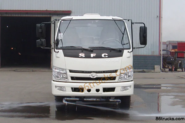 Shifeng Fengshun 116hp 4X2(6 wheels) Water Sprinkler Truck Exterior (2) | 86Trucks