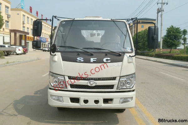Shifeng Fengshun 76 hp 4X2(6 wheels) 1.96 m³ Suction Sewer Truck Exterior (2) | 86Trucks