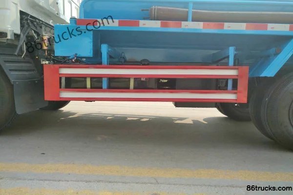 Shifeng Fengshun 76 hp 4X2(6 wheels) 1.96 m³ Suction Sewer Truck Cab (1) | 86Trucks