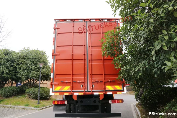 Union Truck E185 Medium Truck 185hp 4X2(6 wheels) 6.75m Flatbed Cargo Truck Chassis (1) | 86Trucks