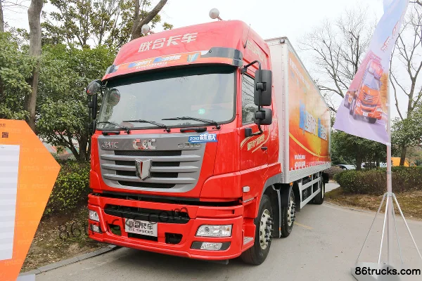 Union Truck E270 Heavy Truck 270 hp 6X2(8 wheels) 9.6m Stake Cargo Truck Exterior (2) | 86Trucks
