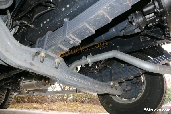 Union Truck E270 Heavy Truck 270 hp 6X2(8 wheels) 9.6m Stake Cargo Truck Chassis (1) | 86Trucks
