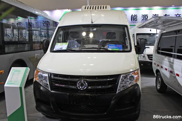 Dongfeng Yufeng 4.5T 4X2(6 wheels) pure electric refrigerated truck Exterior (2) | 86Trucks