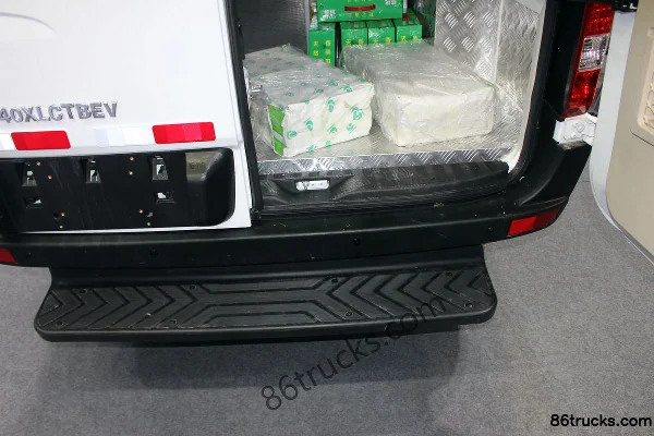 Jiuzhou 4,5 T camion frigorifique électrique 6 m 75 kWh Châssis (1) | 86Trucks