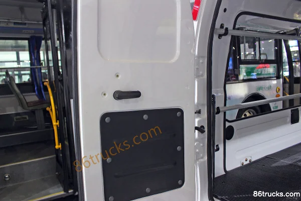 Jiuzhou 3.5T 4.49m Pure Electric Logistics Truck Cab (3) | 86Trucks
