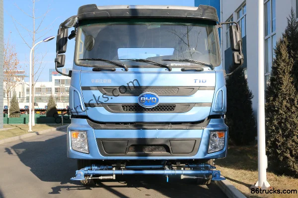 BYD T10 204 hp 8X4(12 wheels) electric water sprinkler truck (Hualin) Exterior (2) | 86Trucks