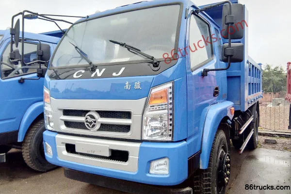 NanJun Ruikang 116 hp 4X2(6 wheels) 3.9m dump truck Exterior