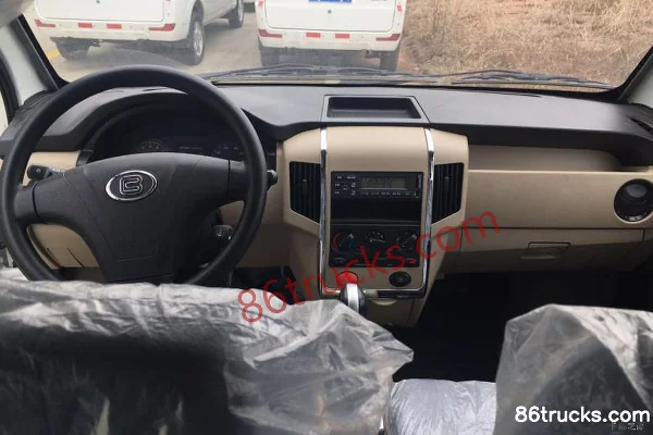 Baoqi Jinqi single row basic type 2.1T 4.18m pure electric enclosed van 35.4kWh Cab (2) | 86Trucks