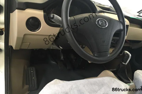 Baoqi Jinqi single row basic type 2.1T 4.18m pure electric enclosed van 35.4kWh Cab (1) | 86Trucks