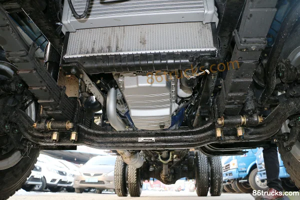 Feidi X3 série 156 ch 4X2(6 roues) 5,26 m camion benne Châssis (1) | 86Trucks