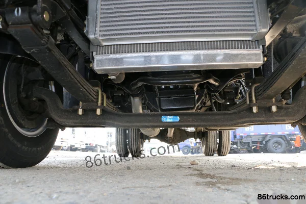 FAW Hongta FAW Jiefang Gongshi 120hp 4X2(6 wheels) 4.21m Single Row Van Light Truck Chassis (2) | 86Trucks
