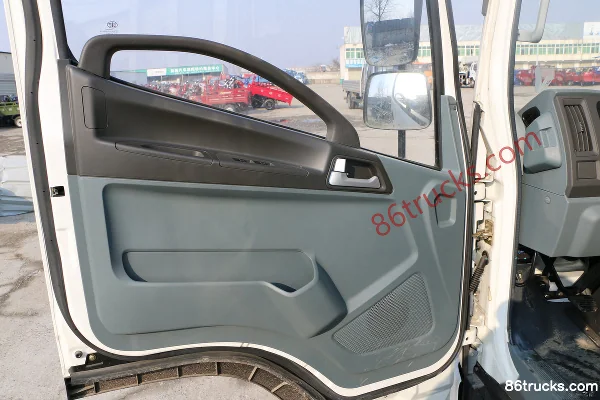 FAW Hongta FAW Jiefang Gongshi 156hp 4X2(6 wheels) 3.79m Extended Cab Flatbed Light Truck (1) | 86Trucks