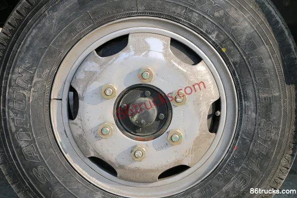 FAW Hongta FAW Jiefang Gongshi 156hp 4X2(6 wheels) 3.79m Extended Cab Flatbed Light Truck Chassis (3) | 86Trucks