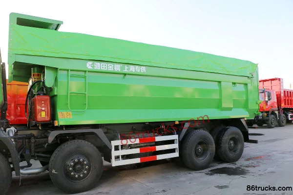 SAIC Hongyan New King Kong M500 330hp 8X4(12 wheels) 7.2m LNG Dump Truck Body (1) | 86Trucks