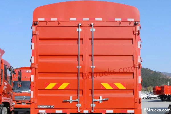 Dongfeng Commercial Vehicle Tianjin Medium Truck 160 hp 4X2(6 wheels) 6.75m Cage Cargo Truck Chassis (2) | 86Trucks