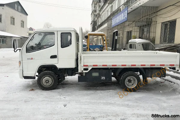 Tangjun Ouling Sailin A7 1.2L 88hp 4X2(6 wheels) Gasoline/CNG 3.08m Single Row Flatbed Micro Truck Exterior (2) | 86Trucks
