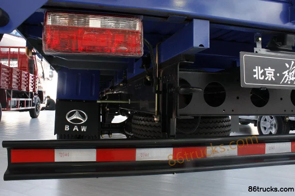 Beijing Qilong Medium Truck 136 hp 4X2(6 wheels) 6.2m Sideboard Cargo Truck Chassis (2) | 86Trucks