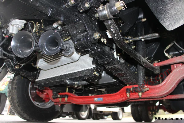 Dongfeng Kaipute K6 150hp 4X2(6 wheels) 4m Single Row Refrigerated Truck Chassis (2) | 86Trucks