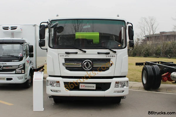 Dongfeng Duolika D9 210hp 4X2(6 wheels) Washing and Sweeping Truck (Zhonglian Brand) Exterior (2) | 86Trucks