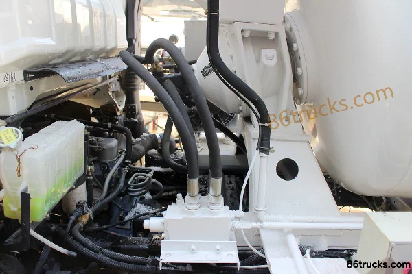 Feidi D3 Series 116hp 4X2(6 wheels) 1.5m³ Concrete Mixer Truck Body (1) | 86Trucks