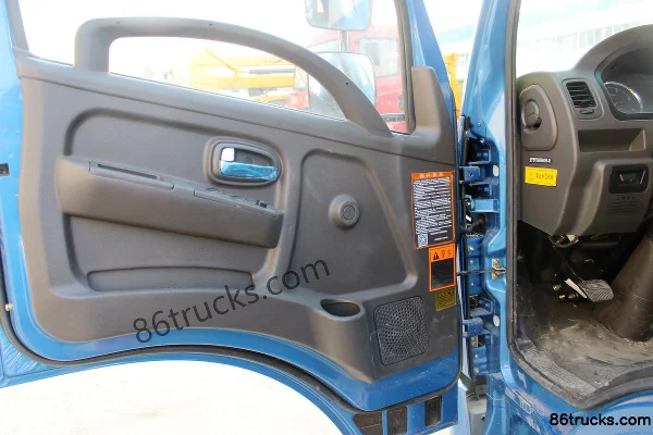 Feidi D3 série 116 ch 4X2(6 roues) camion plateau Cabine (1) | 86Trucks