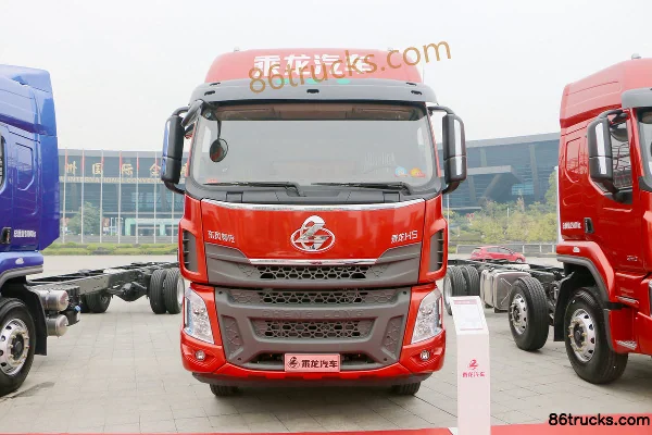 Dongfeng Liuqi Chenglong H5 Medium Truck 230 hp 4X2(6 wheels) 6.8m Stake Cargo Truck (China VI) Exterior (2) | 86Trucks