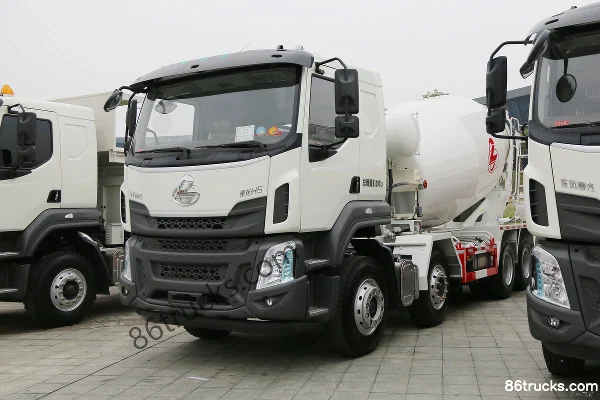 Dongfeng Liuqi Chenglong H5 330hp 8X4(12 wheels) 7.73m³ concrete mixer truck (10-speed) Exterior (3) | 86Trucks