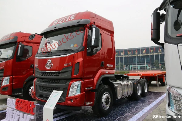 Dongfeng Liuqi Chenglong H5 heavy truck lightweight version 430hp 6X4(10 wheels) tractor truck Exterior (3) | 86Trucks