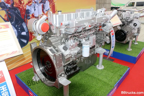 Yuchai YC6MK420-50 420 ch 10,3 L China V moteur diesel Extérieur (2) | 86Trucks