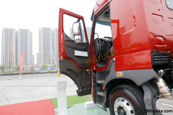 Dongfeng Liuqi Chenglong H7 430 ch 6X4(10 roues) tracteur routier LNG (China VI) Cabine (2) | 86Trucks