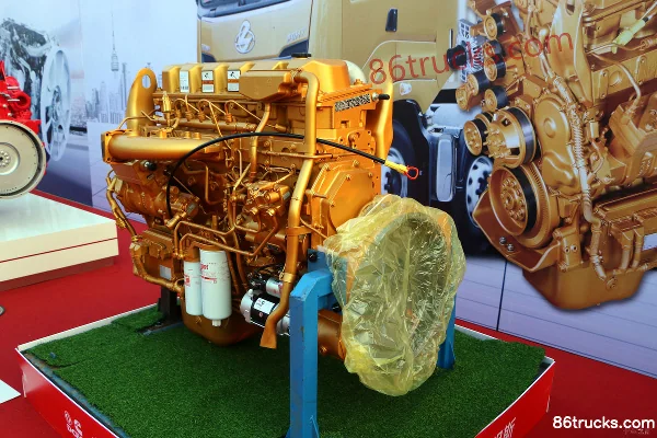 Dongfeng ISZ520 51 520 hp 13L China V Diesel Engine Exterior (3) | 86Trucks
