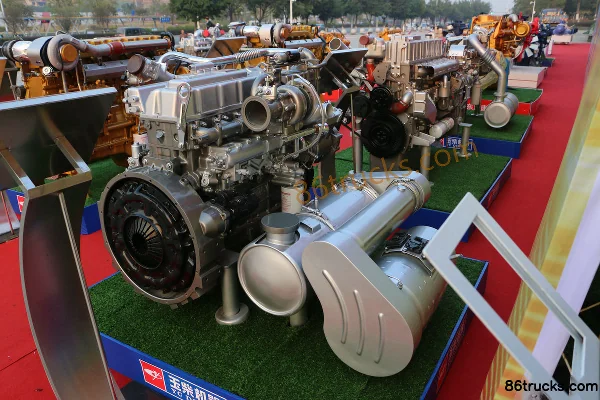 Yuchai YC6L330-50 330 ch 8,4 L China V moteur diesel Extérieur (3) | 86Trucks