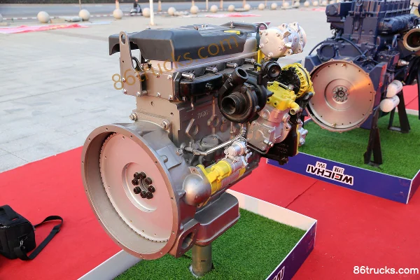 Weichai WP4.1Q165E50 165 hp 4.1L China V Diesel Engine Exterior (2) | 86Trucks