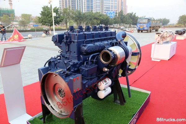 Weichai WP13NG430E52 430 hp 13L China V Natural Gas Engine Exterior (3) | 86Trucks