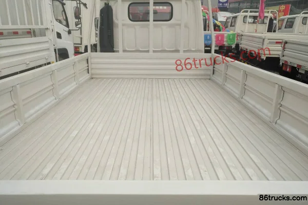 Jinbei Qiyun 98 ch 4X2(6 roues) essence/GNC camion léger plateau à ridelles cabine simple 3,65 m (frein hydraulique) Châssis (1) | 86Trucks