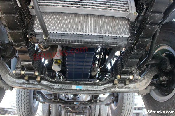 SHACMAN Commercial Vehicle Xuande X6 300hp 8X4(12 wheels) 7.4m³ Concrete Mixer Truck Chassis (1) | 86Trucks