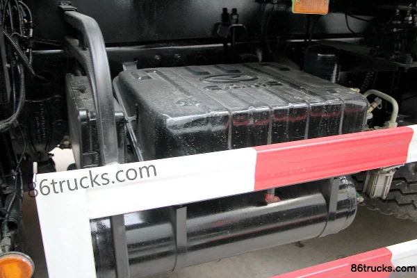 Hualing Heavy Truck 345hp 6X4(10 wheels) 5.4m Dump Truck Chassis (3) | 86Trucks