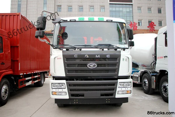 Hualing Heavy Truck 345 hp 8X4(12 wheels) 8 m Truck-Mounted Crane Exterior (2) | 86Trucks