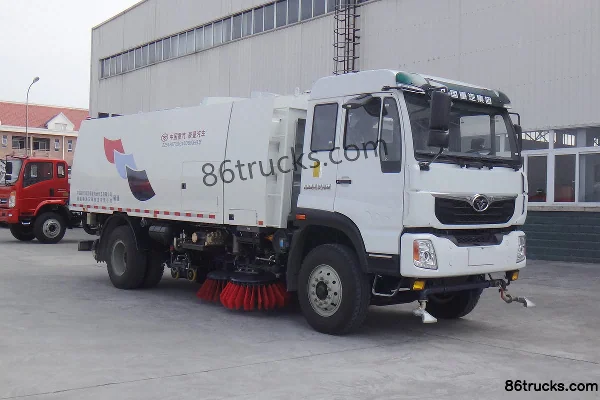 Sinotruk HOWO MANH5 210 ch 4X2(6 roues) balayeuse-laveuse Extérieur