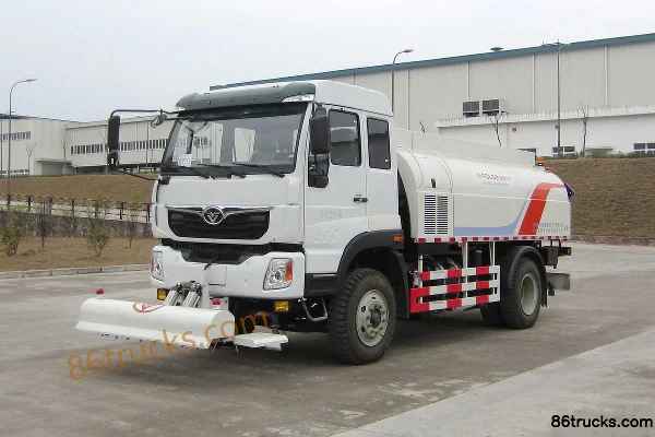 Sinotruk HOWO MANH5 210 hp 4X2(6 wheels) cleaning truck Exterior (3) | 86Trucks