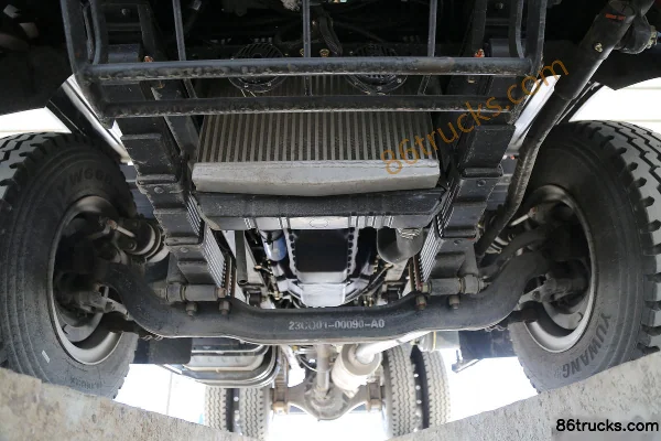 Shijun D750 160hp 4X2(6 wheels) 3.65m dump truck Chassis (1) | 86Trucks