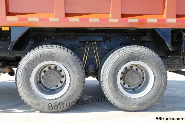 Shijun D960 350hp 6X4(10 wheels) 5.8m dump truck Chassis (3) | 86Trucks