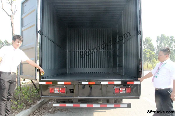 Karry Green Card version urbaine confort 129 ch 4X2(6 roues) camion léger fourgon à cabine simple 4,15 m (carrosserie large) (3) | 86Trucks
