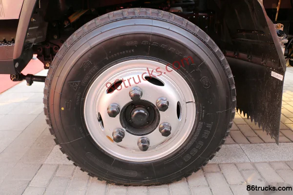 Tangjun Ouling K7 Series 170hp 4X2(6 wheels) 4.1m Single Row Flatbed Cargo Truck (China VI) Chassis (3) | 86Trucks