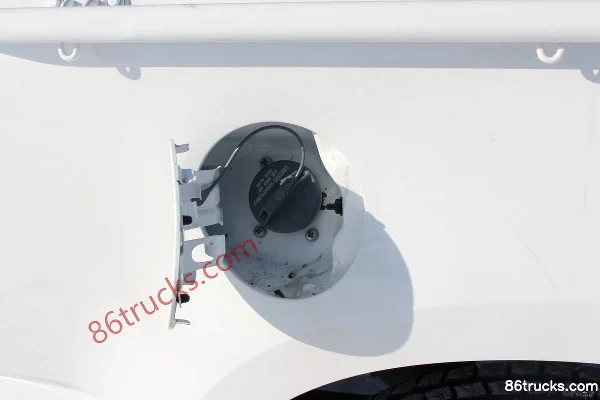 Qingling Isuzu Daka TAGA 2018 Deluxe 3.0T Diesel 131hp 4WD Double-row Pickup Body (1) | 86Trucks
