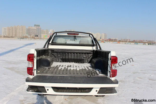 Qingling Isuzu Daka TAGA 2018 Deluxe 3.0T Diesel 131hp 4WD Double-row Pickup Official Photos (2) | 86Trucks