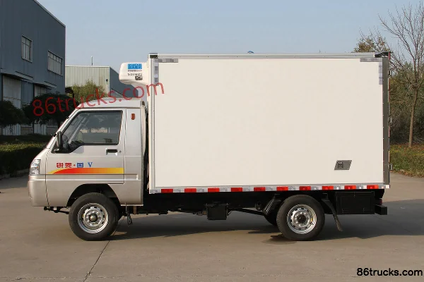 Kama Ruiling 1.1L 61hp 4X2(6 wheels) gasoline 2.8m single-row refrigerated truck Exterior (2) | 86Trucks