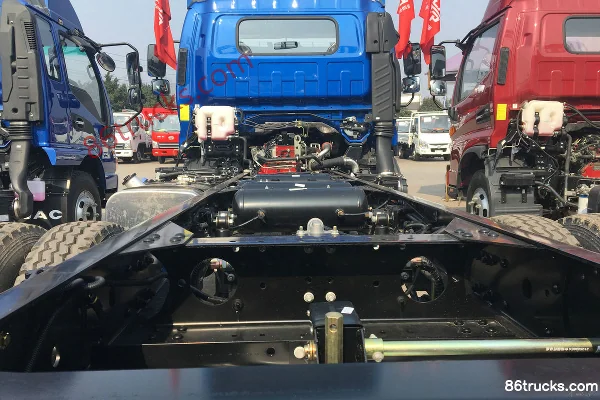 JAC Junling V6 154hp 4X2(6 wheels) 4.18m Single Row Flatbed Light Truck Chassis Cab (2) | 86Trucks