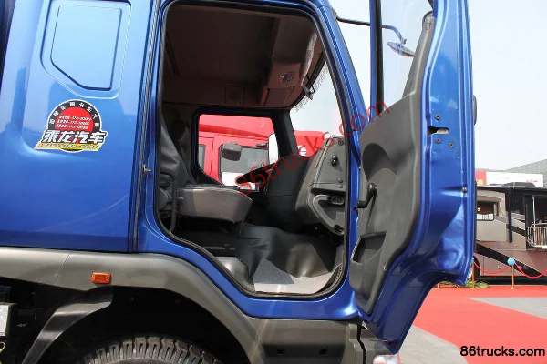 DongfengLiuqi Chenglong M3 camion moyen 160 ch 4X2(6 roues) camion porteur à grille 6,2 m Cabine (1) | 86Trucks